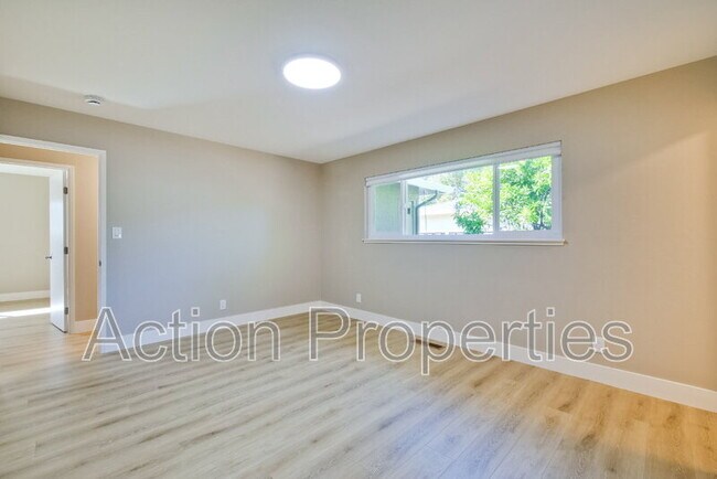 Building Photo - 86 Dalma Dr