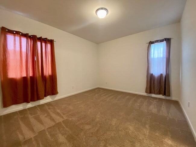 Building Photo - Beautiful 1 story home near UC Merced, hospital, shopping & schools for Rent!