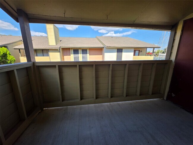 Building Photo - 15534 Zabolio Dr