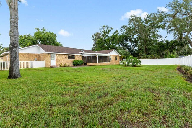 Building Photo - Spacious 4 Bedroom Ormond Beach Home with ...