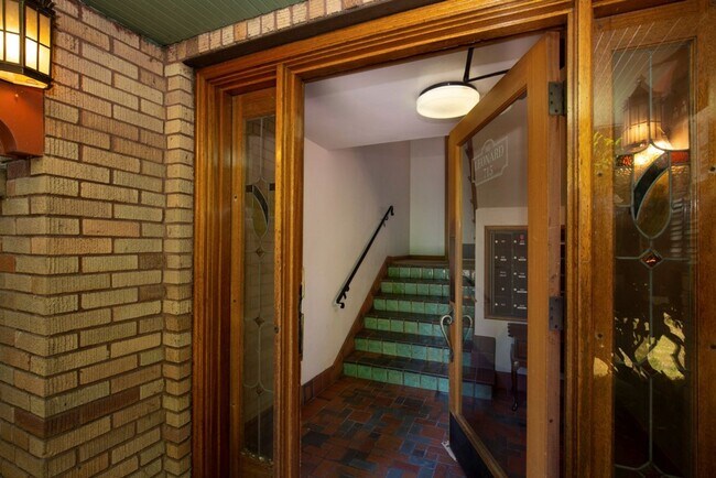 Building Photo - The Leonard Apartments