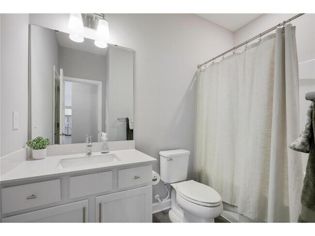 Building Photo - 6332 Apple Ct