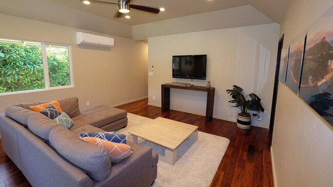 Building Photo - 4720 Aukai Ave