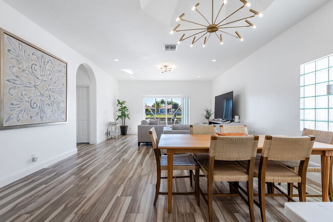 Building Photo - 2616 San Andros