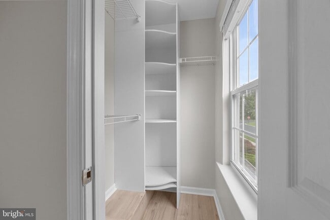 Building Photo - 115 Goldfinch Ct
