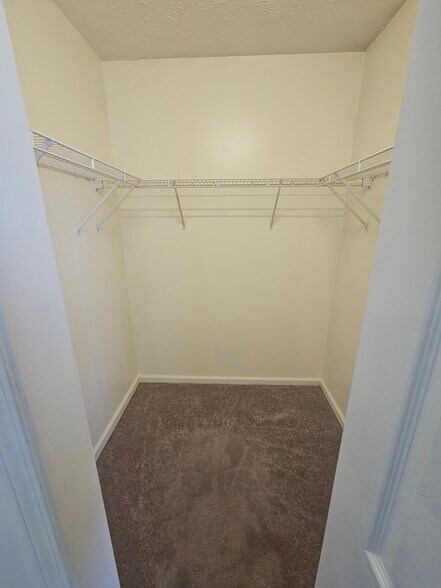 Building Photo - 2701 Ashby Dr