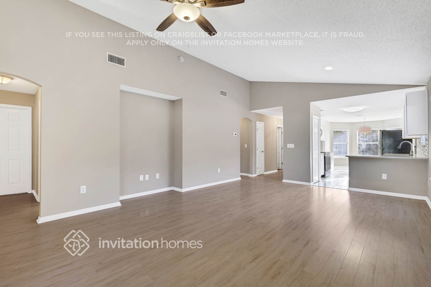Building Photo - 8089 Beaver Creek Dr