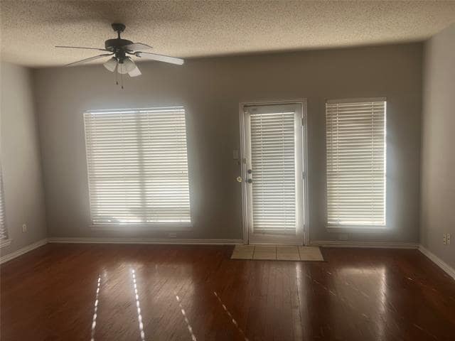 Building Photo - 2309 Dyers Oak Dr