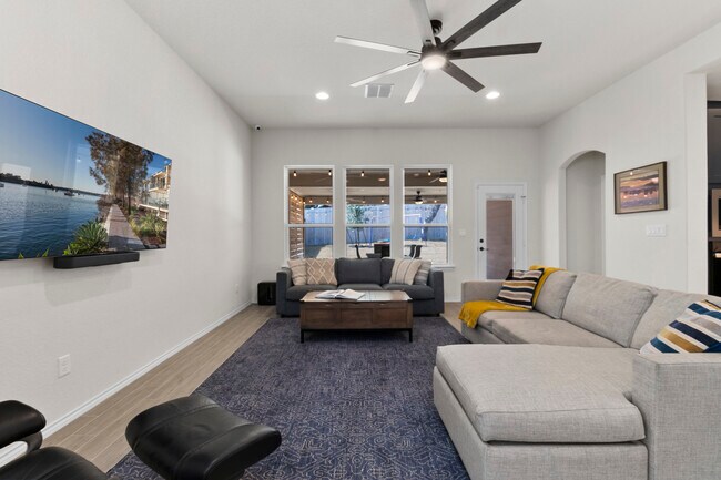 Building Photo - 1711 Dalhart