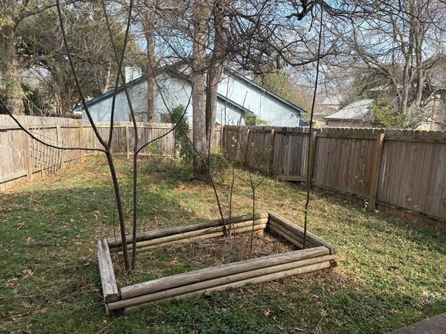 Building Photo - 7806 Topawa Cove