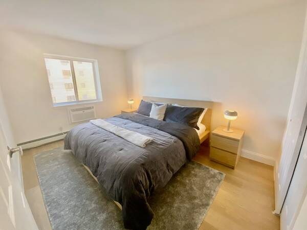 Building Photo - 30 2nd St