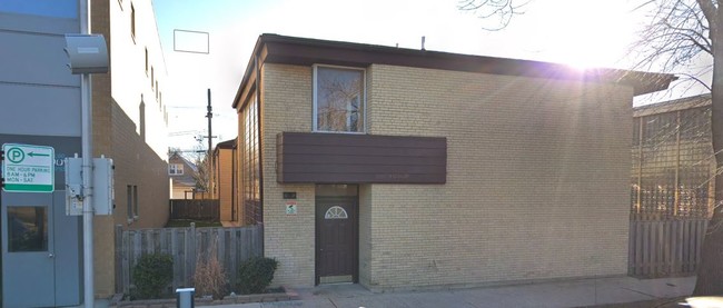 Primary Photo - 6119 N Cicero Ave