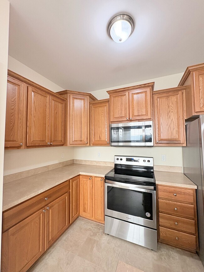 Building Photo - 62 Windgate Cir