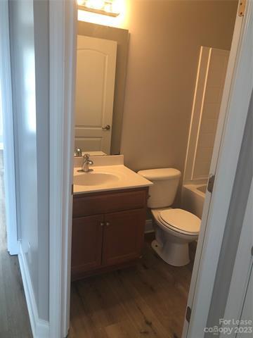 Building Photo - 105 Singleton Rd