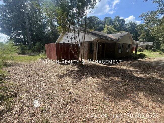 Building Photo - 10 S Creek Rd