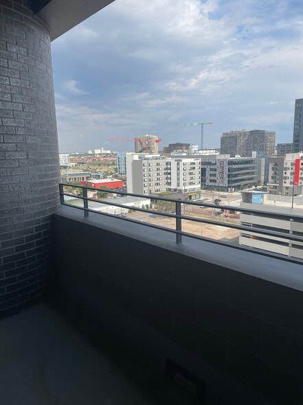 Building Photo - 3500 Chestnut Pl