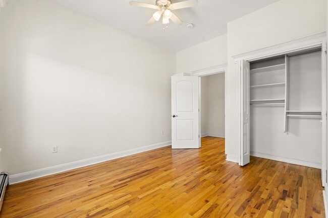Building Photo - 349 7th St