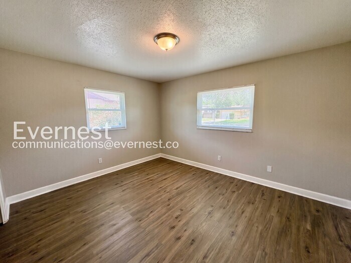 Building Photo - 4708 Harwich St