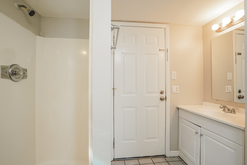 Building Photo - 3410 SE 11th Ave