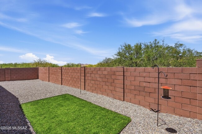 Building Photo - 4220 S Macy Cir