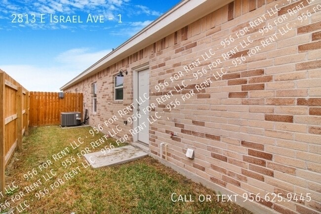 Building Photo - 2813 E Israel Ave