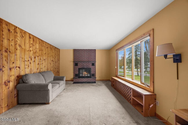 Building Photo - 2415 W Old State Rd