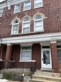 Building Photo - 18 W James St