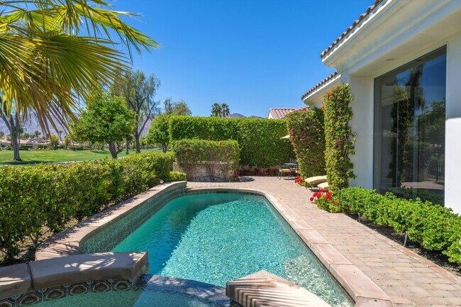 Building Photo - 79365 Mandarina