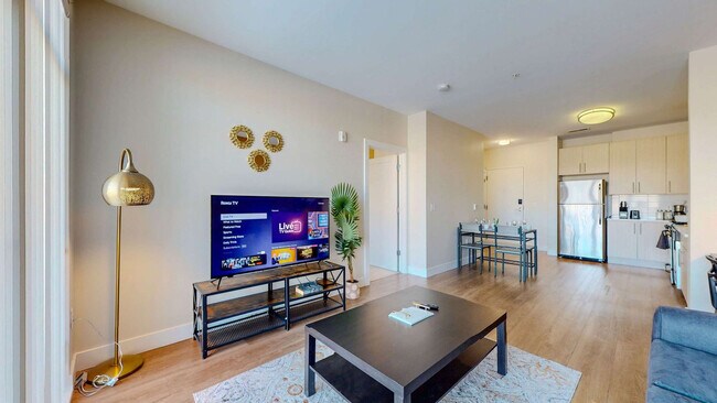 Building Photo - 545 Bedford St