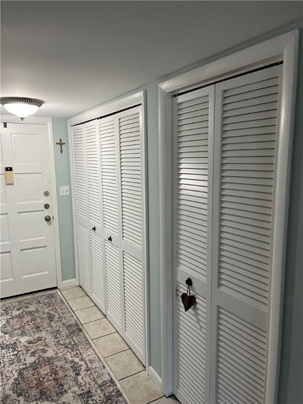 Building Photo - 600 Royal Palm Pl