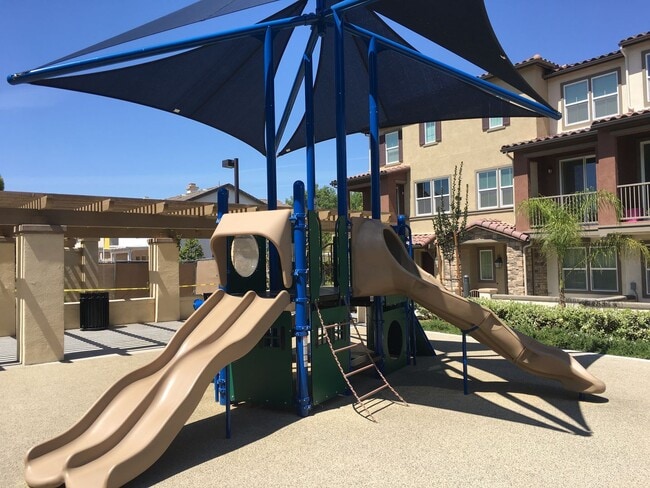 Building Photo - 16128 Sereno Ln
