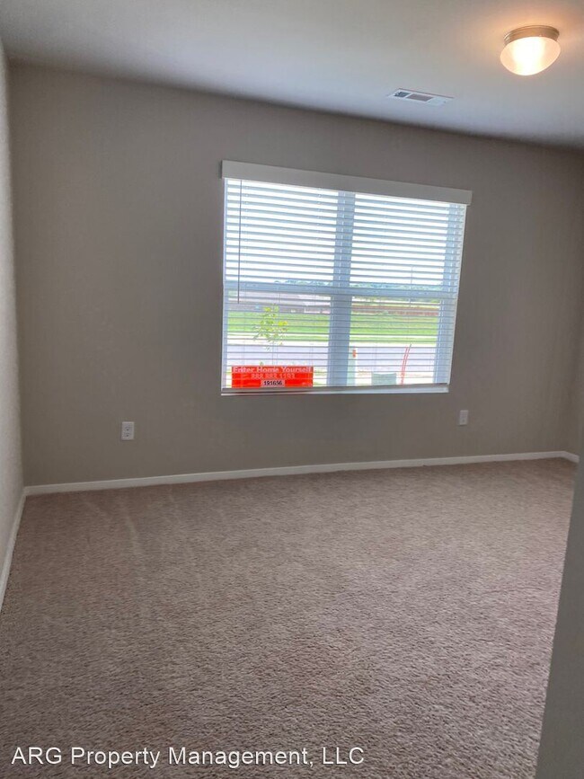 Building Photo - 3 br, 2 bath House - 8216 Regency Way