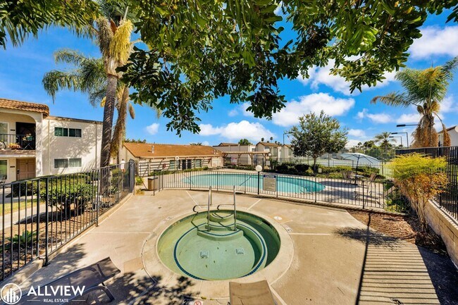 Building Photo - Modern 1-Bed Upstairs Condo with Garage & ...