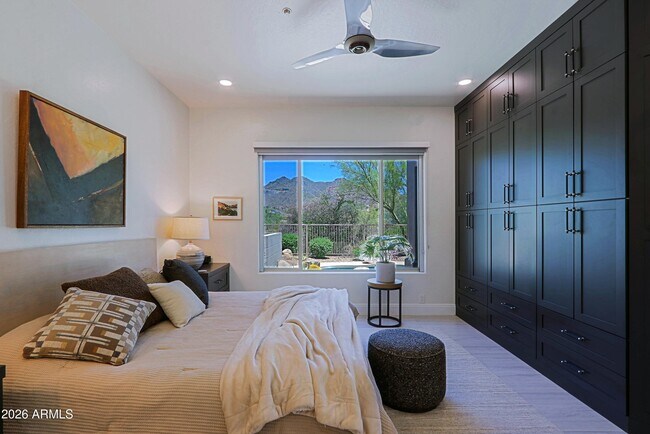 Building Photo - 6522 E Night Glow Cir