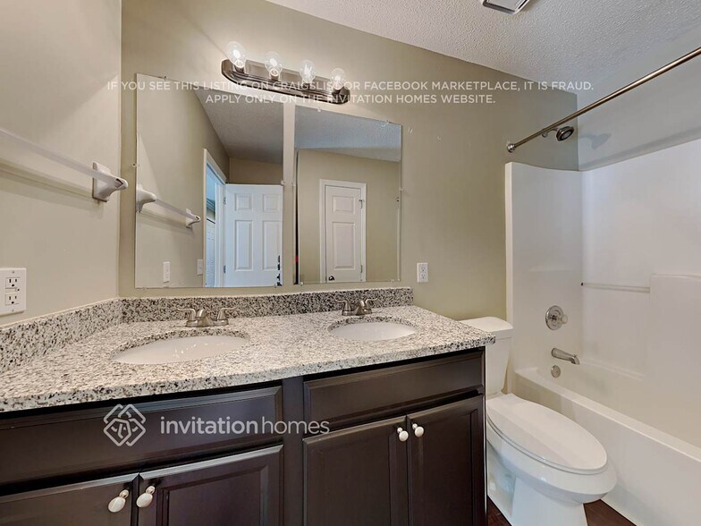 Building Photo - 17216 Chablis Ct