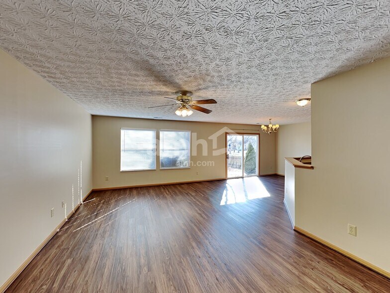 Building Photo - 5823 Coldcreek Dr