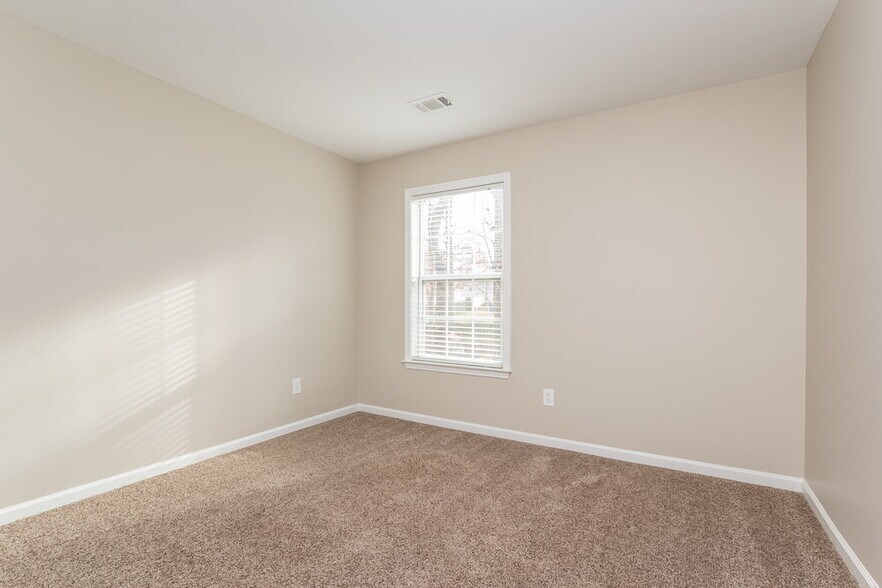 Building Photo - 3670 Azurite St