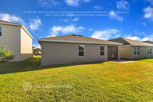 Building Photo - 3310 Acapulco Cir