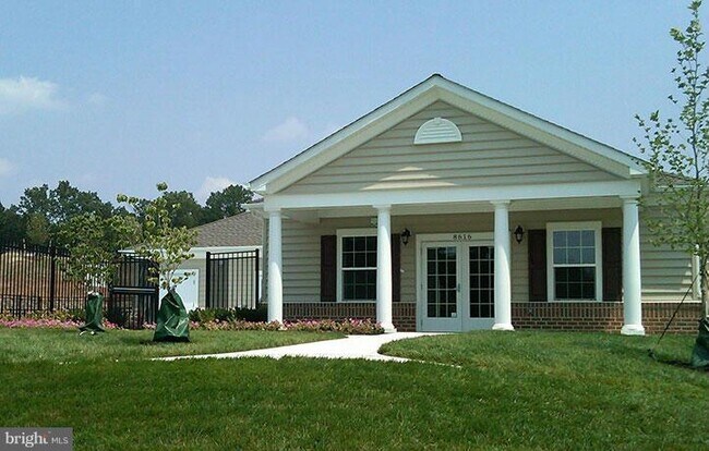 Building Photo - 8603 Crooked Tree Ln