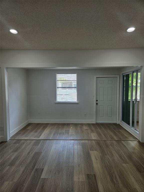 Building Photo - 339 Petrea Dr