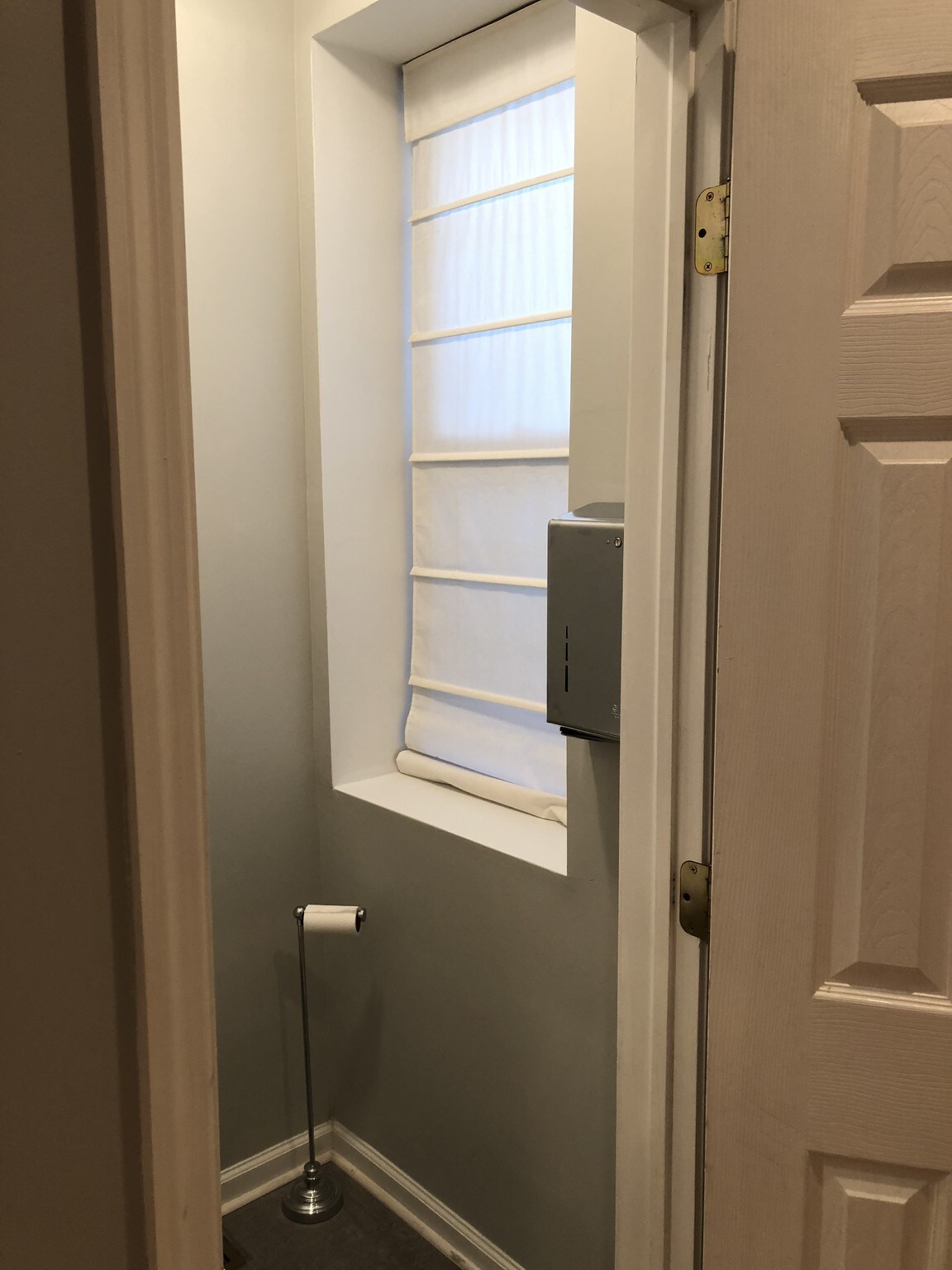 1st Floor Powder Room - 515 Titan St