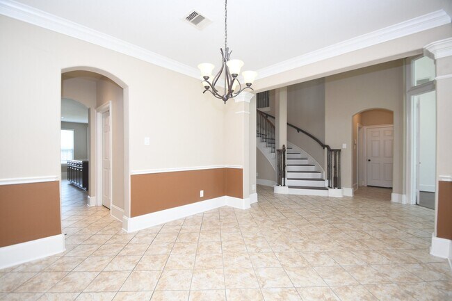 Building Photo - 606 Whitney Oaks Ln