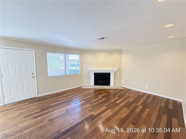 Building Photo - 705 Rock Springs Dr