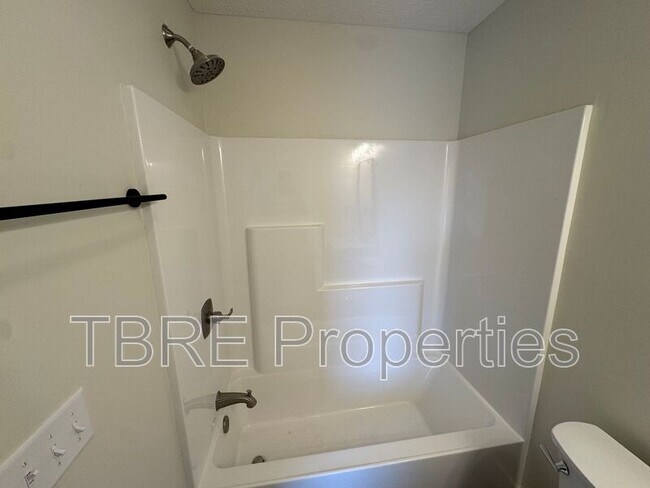 Building Photo - 9607 County Rd 107