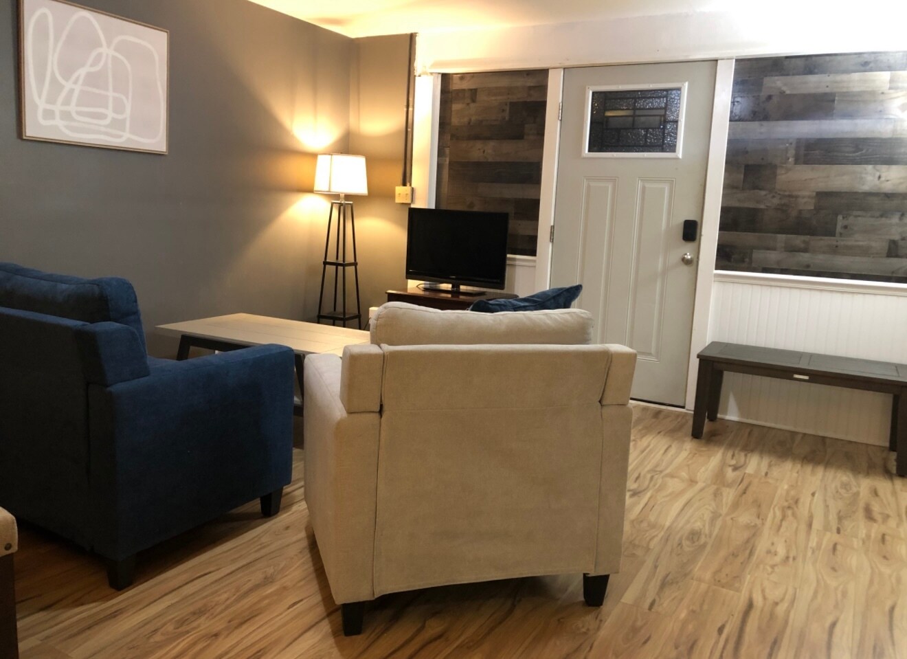 Building Photo - 8 Battery Dr