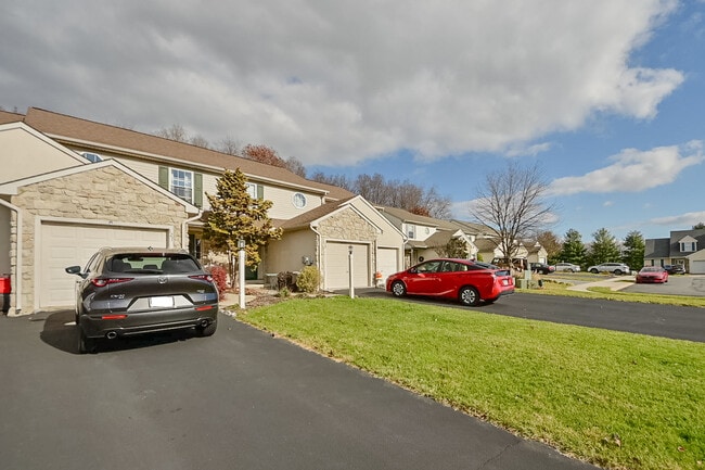 Building Photo - 127 Moorland Ct