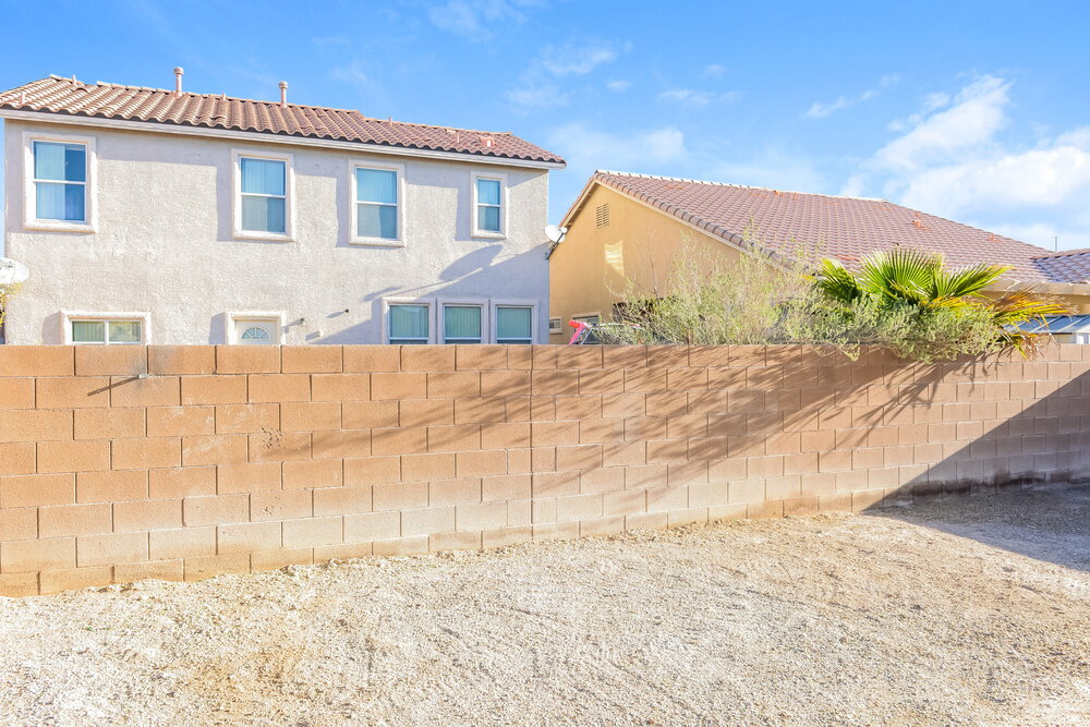 Building Photo - 332 Plum Horse Ave