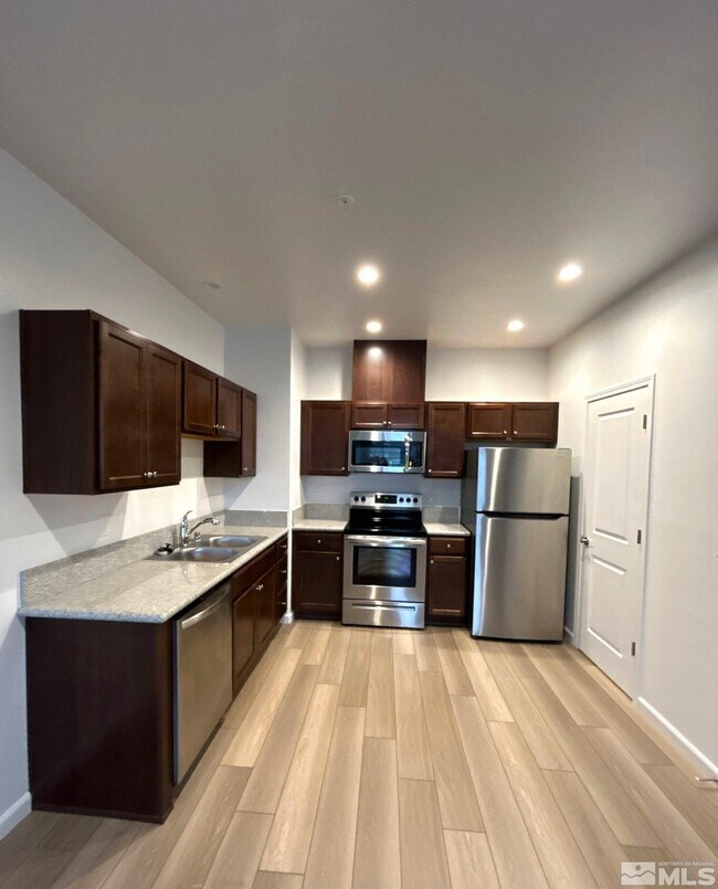 Primary Photo - 2788 Plumas St