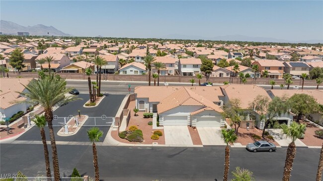 Building Photo - 10022 Catalina Canyon Ave
