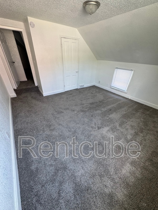Building Photo - 1702 Rhomberg Ave